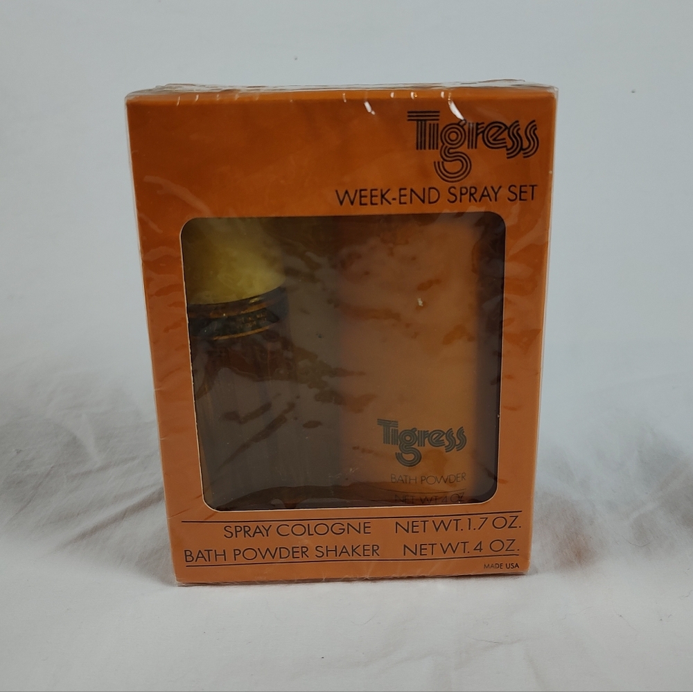 Faberge Tigress Week-End Spray Set 1.7oz Cologne 4oz Bath Powder Shaker - Picture 2 of 7